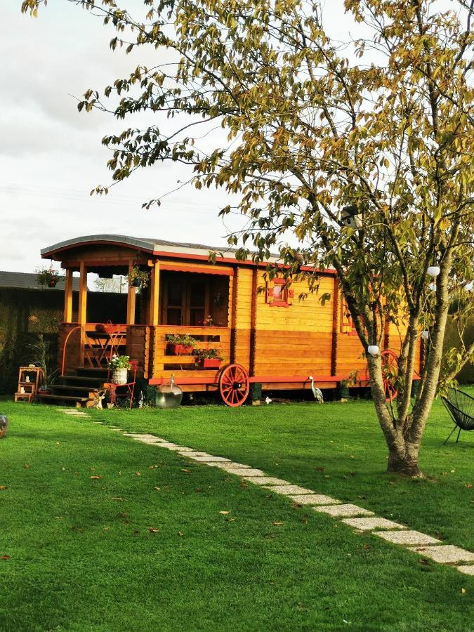 Roulotte La Passe Pierre Bed & Breakfast Pende Ngoại thất bức ảnh