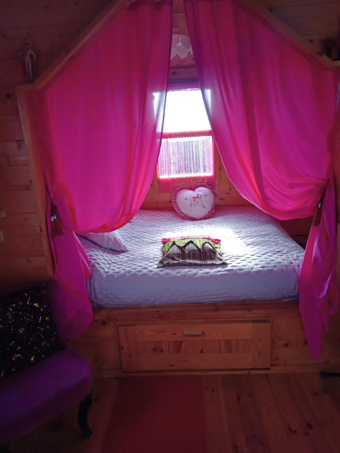 Roulotte La Passe Pierre Bed & Breakfast Pende Ngoại thất bức ảnh